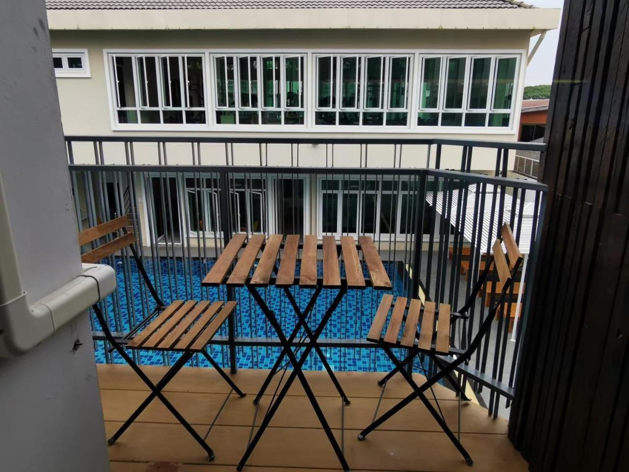 Buritel Hotel Buriram Oda fotoğraf